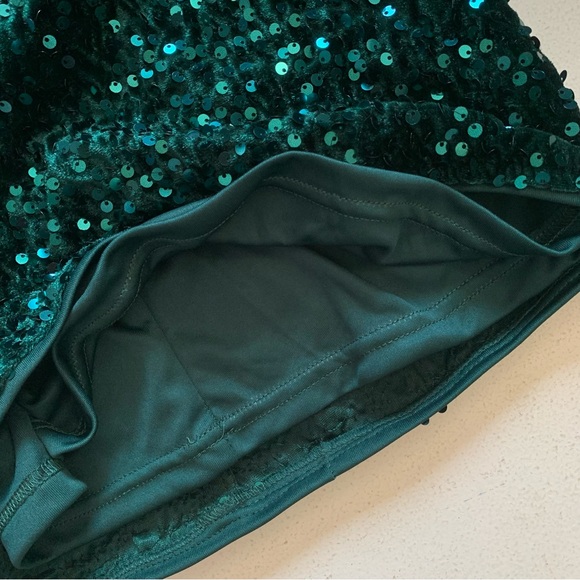 Lulus XS Marvelous Radiance Emerald Sequin Cutout Long Sleeve Mini Dress NWT - Picture 9 of 17